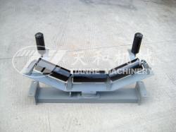 槽型調心(xīn)托輥組 TD75型(xíng)